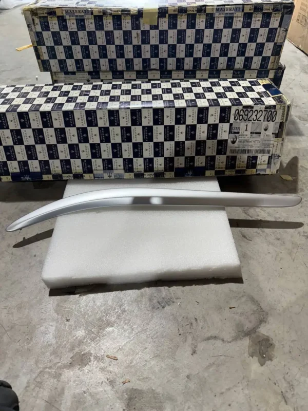 Maserati RH RR Moulding