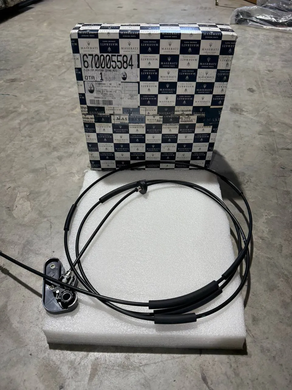 Maserati Engine Bonnet Opening Cable Engine Bonnet Opening Cable