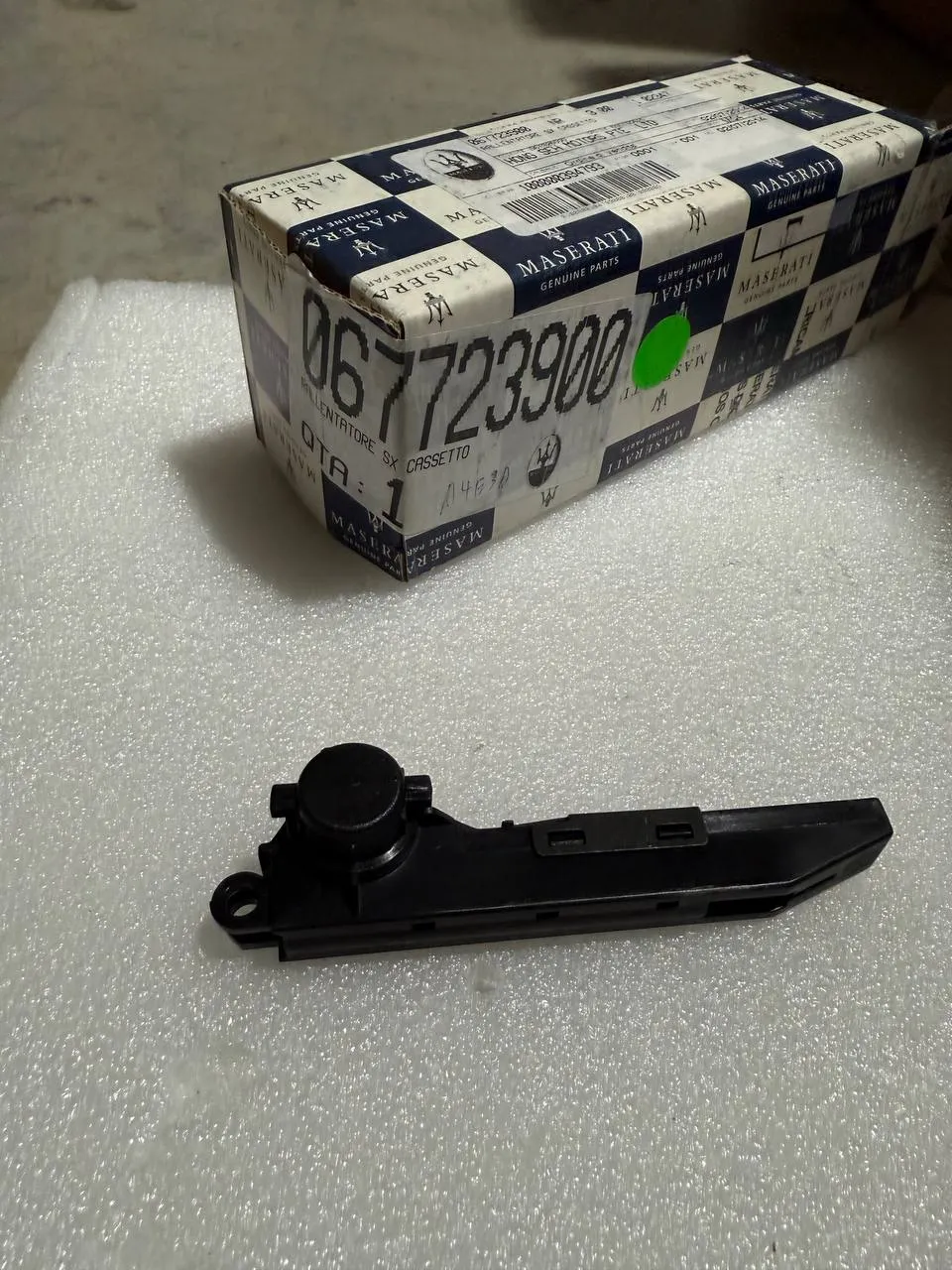 Maserati L.H. Restrainter MQP L.H. RESTRAINER MQP